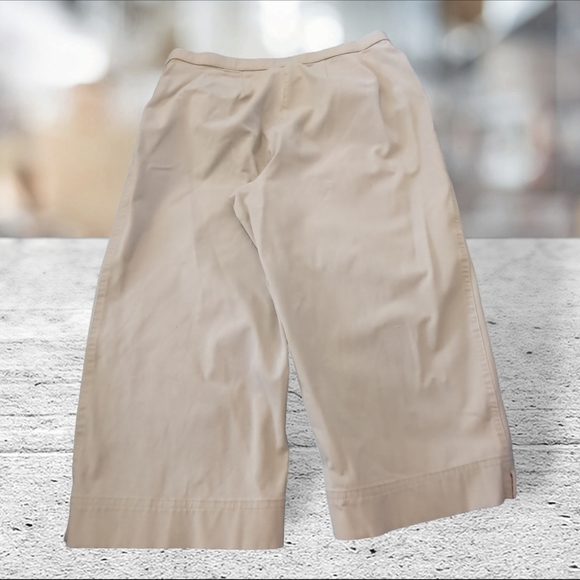 Westbound woman khaki color Capri size 16W - Picture 8 of 11